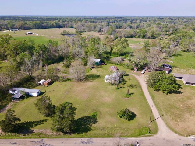 6755 Joe Daniel Rd, St Francisville, LA 70775