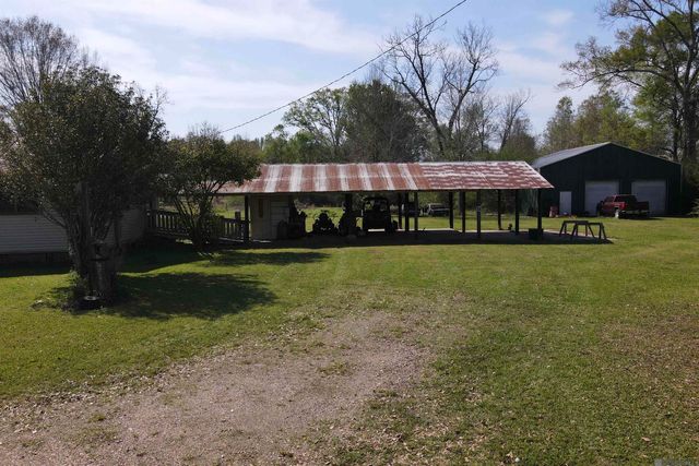 6755 Joe Daniel Rd, St Francisville, LA 70775