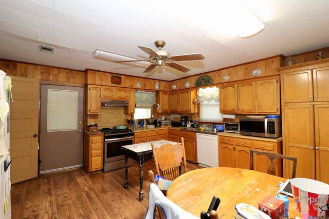 6755 Joe Daniel Rd, St Francisville, LA 70775