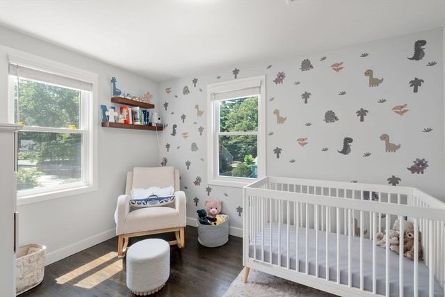 9 Beach Rd, Pembroke, MA 02359