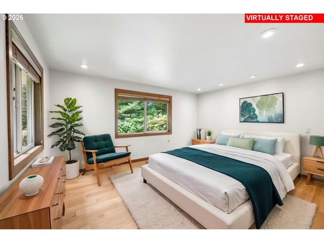 33670 MCKENZIE VIEW Dr, Eugene, OR 97408