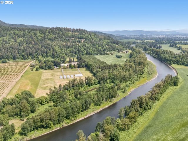 33670 MCKENZIE VIEW Dr, Eugene, OR 97408
