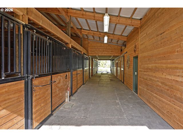 33670 MCKENZIE VIEW Dr, Eugene, OR 97408