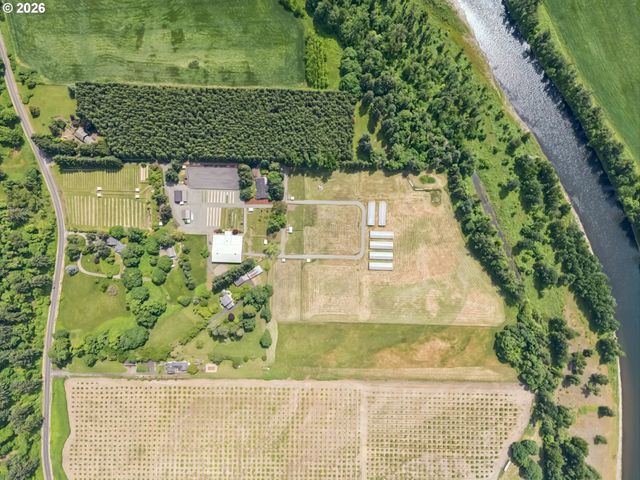 33670 MCKENZIE VIEW Dr, Eugene, OR 97408