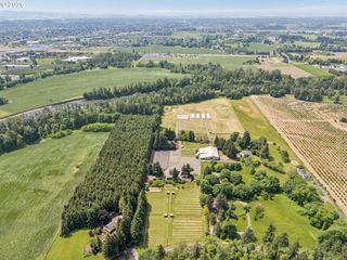 33670 MCKENZIE VIEW Dr, Eugene, OR 97408
