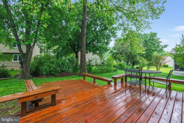 12755 FLAT MEADOW LN, Herndon, VA 20171