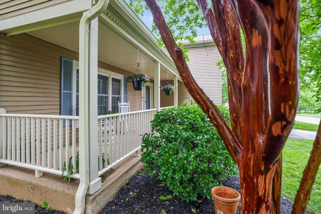 12755 FLAT MEADOW LN, Herndon, VA 20171