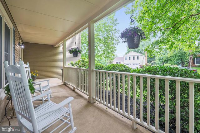12755 FLAT MEADOW LN, Herndon, VA 20171