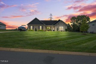 477 Boulder Court, Johnson City, TN 37615