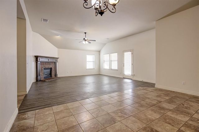 13340 SW 2nd Street, Yukon, OK 73099