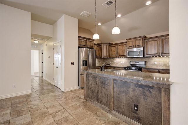 13340 SW 2nd Street, Yukon, OK 73099