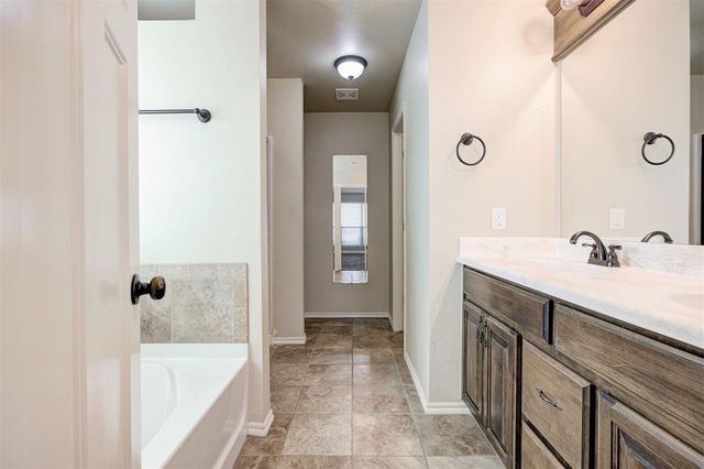 13340 SW 2nd Street, Yukon, OK 73099