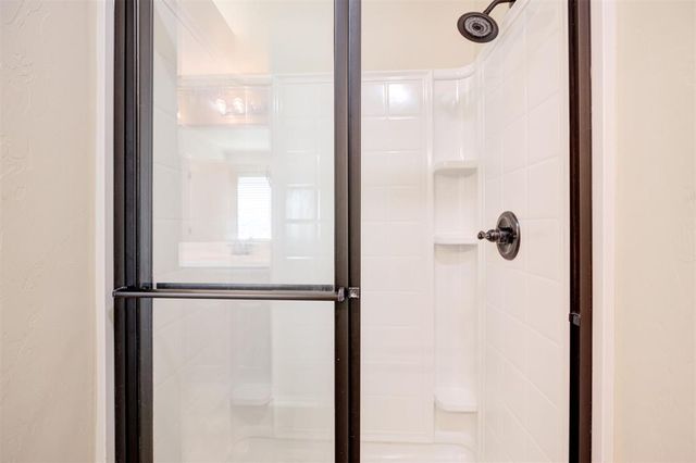 13340 SW 2nd Street, Yukon, OK 73099