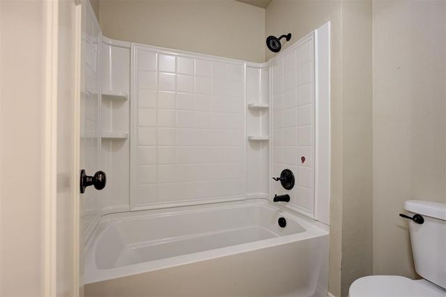 13340 SW 2nd Street, Yukon, OK 73099