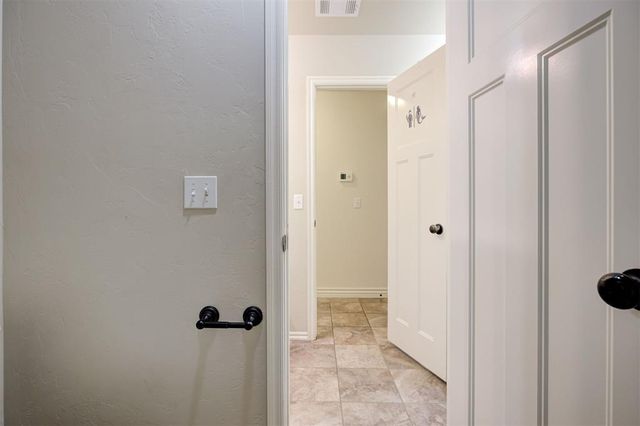 13340 SW 2nd Street, Yukon, OK 73099