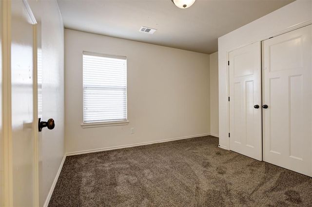 13340 SW 2nd Street, Yukon, OK 73099