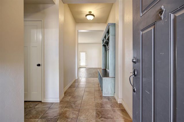 13340 SW 2nd Street, Yukon, OK 73099