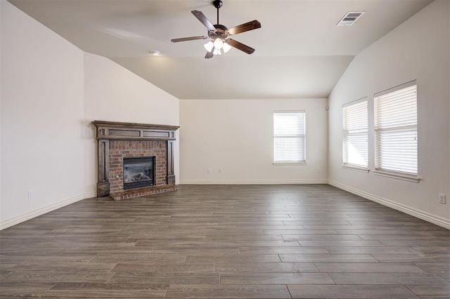 13340 SW 2nd Street, Yukon, OK 73099