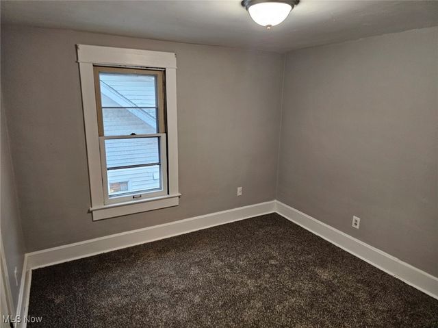 1098 Big Falls Avenue, Akron, OH 44310