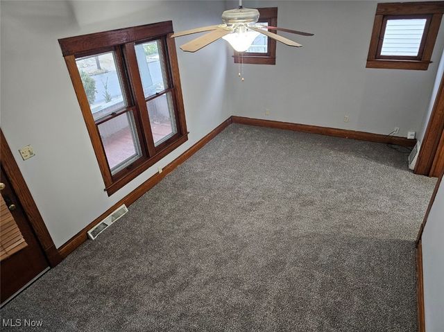 1098 Big Falls Avenue, Akron, OH 44310