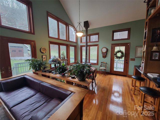 1201 Cathey Cove Road, Waynesville, NC 28786