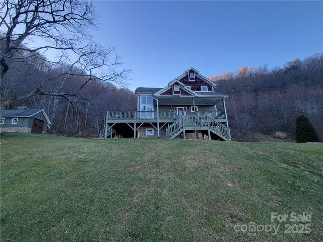 1201 Cathey Cove Road, Waynesville, NC 28786
