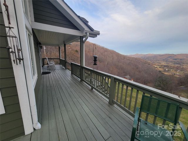 1201 Cathey Cove Road, Waynesville, NC 28786