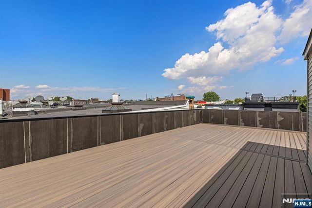 1001 Summit Avenue 3, Jersey City, NJ 07307