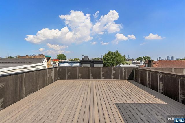 1001 Summit Avenue 3, Jersey City, NJ 07307