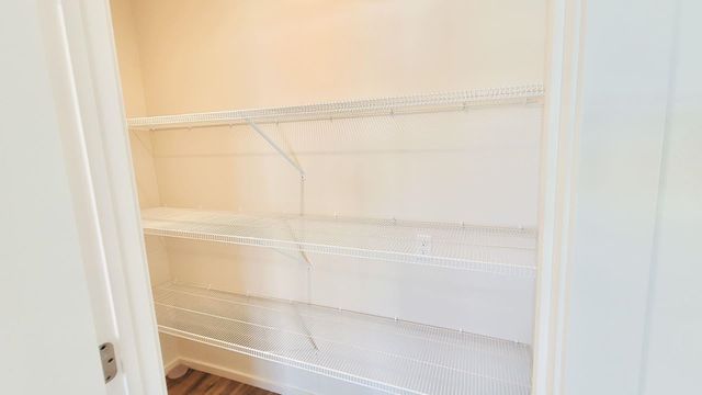 1574 E A St, Deer Park, WA 99006