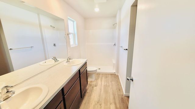 1574 E A St, Deer Park, WA 99006