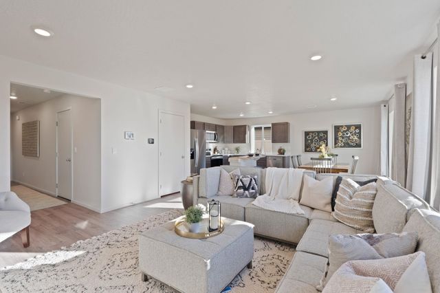 1574 E A St, Deer Park, WA 99006