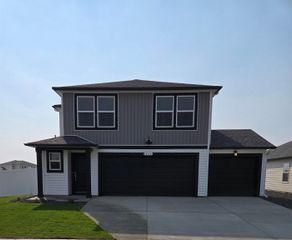 1574 E A St, Deer Park, WA 99006