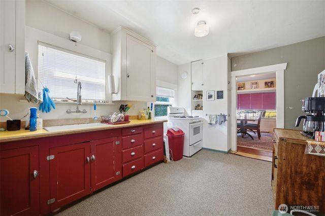 1240 Grant Street, Bellingham, WA 98225