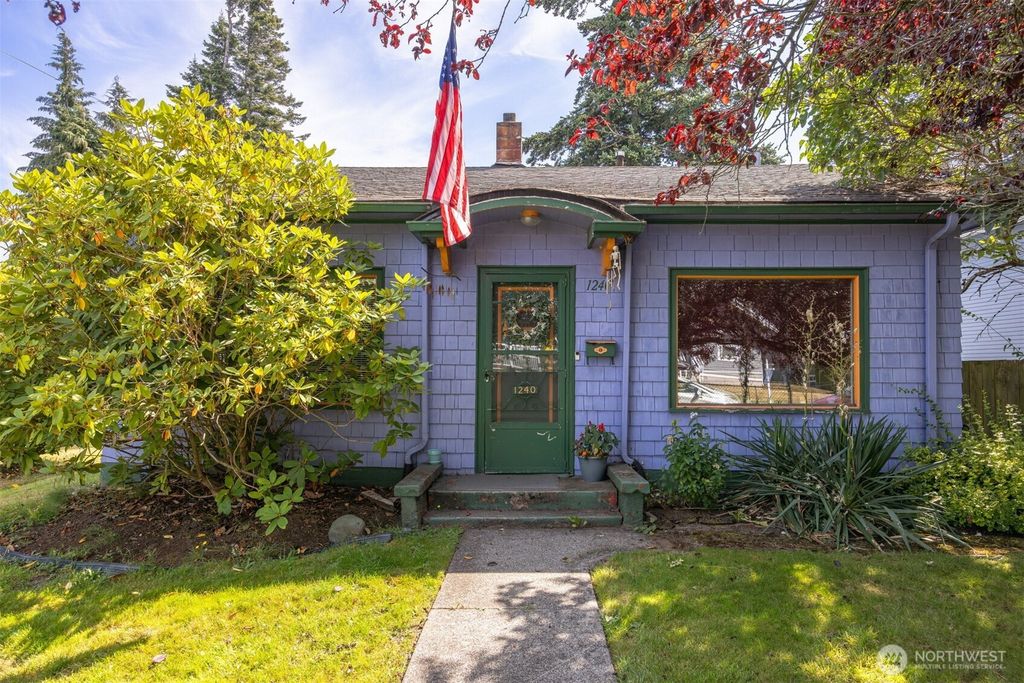 1240 Grant Street, Bellingham, WA 98225