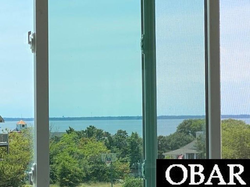 Image 13 of property listing at 112 Mainsail Court Lot# 6, Duck, NC 27949