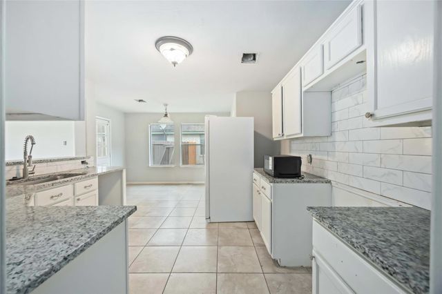 8519 Windy Thicket Lane, Cypress, TX 77433