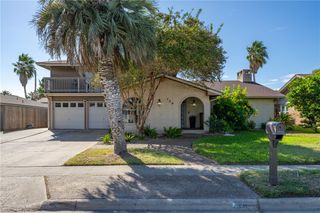 120 Chiltipin Dr, Portland, TX 78374