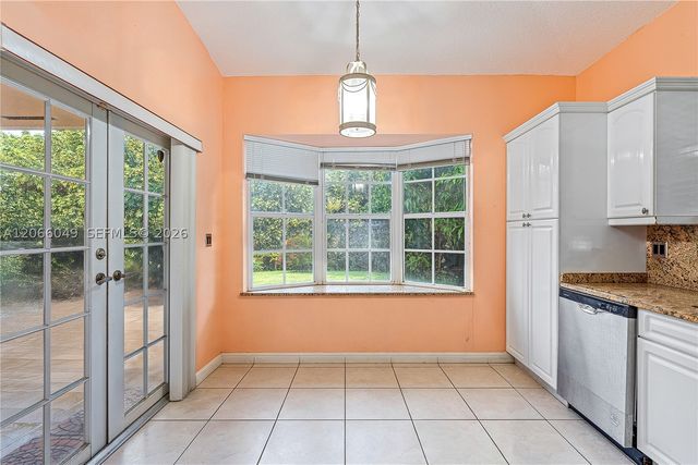 2204 SW 142nd Ct, Miami, FL 33175