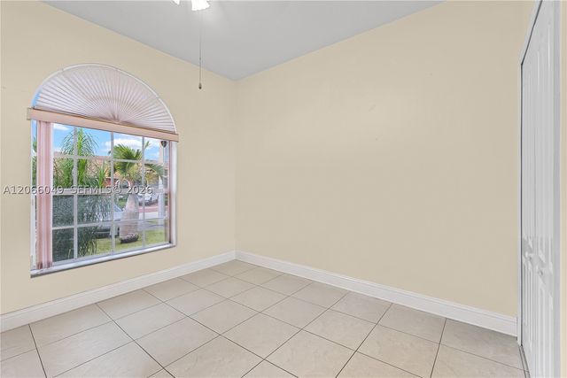 2204 SW 142nd Ct, Miami, FL 33175