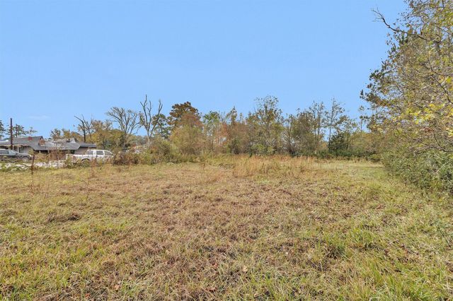 1100 E Tx-321, Cleveland, TX 77327