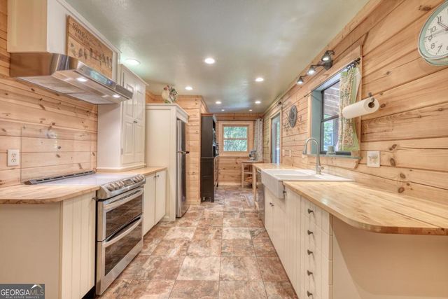 299 Craig Thompson Drive 22, Blairsville, GA 30512