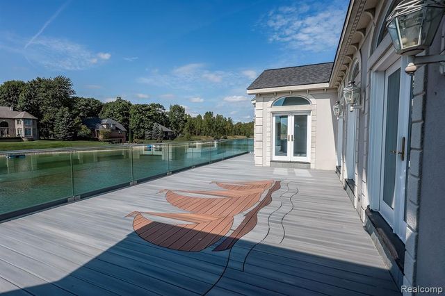 68373 Lake Angela Pointe, Richmond, MI 48062