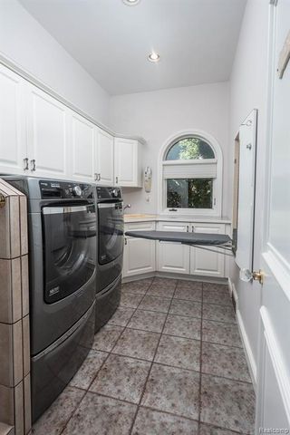 68373 Lake Angela Pointe, Richmond, MI 48062