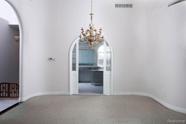 68373 Lake Angela Pointe, Richmond, MI 48062