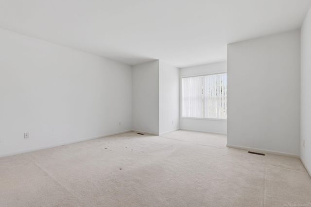 4048 Summerfield Drive, Troy, MI 48085