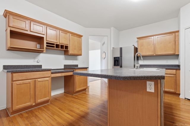 4048 Summerfield Drive, Troy, MI 48085