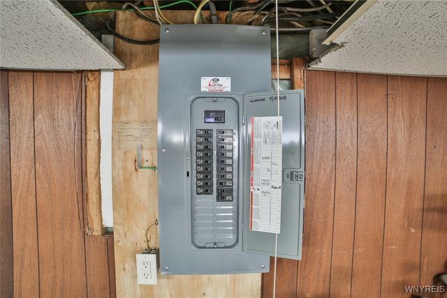 417 Robinson Street, North Tonawanda, NY 14120