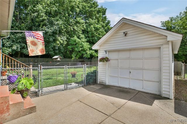 417 Robinson Street, North Tonawanda, NY 14120