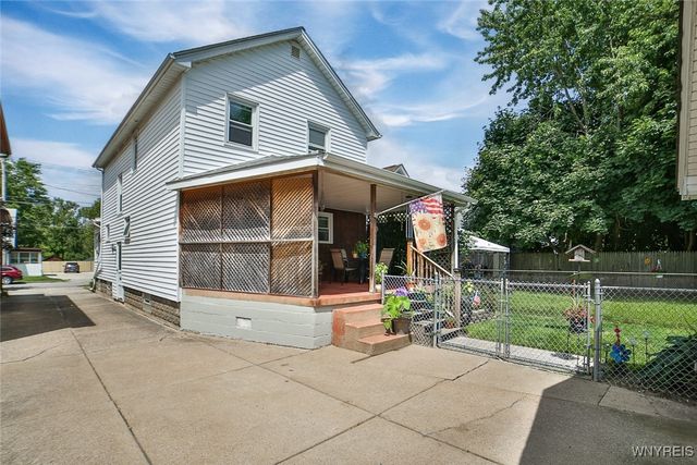 417 Robinson Street, North Tonawanda, NY 14120